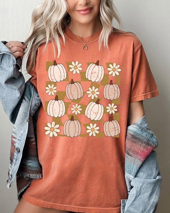Checkered Pumpkins Daisies Flowers Retro Hippie Halloween Autumn Positivity Comfort Colors Tee