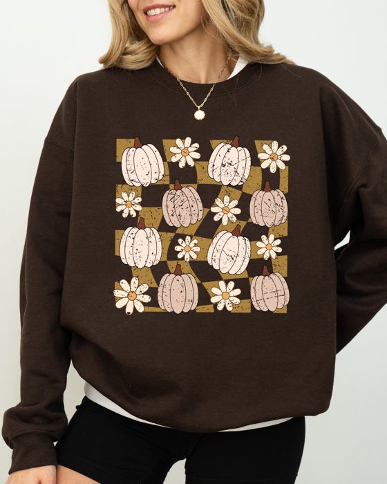 Checkered Pumpkins Daisies Flowers Vintage Retro Hippie Positivity Halloween Autumn Sweatshirt