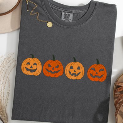 Cute Mini Pumpkins Halloween Retro Fall Vintage Jack-O-Lanterns Comfort Colors Tee