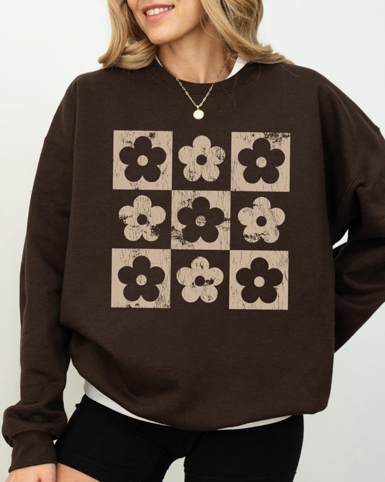 Retro Checkered Flowers Minimalist Vintage Print Artwork Cozy Cotton Blend Sweatshirt