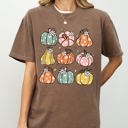 XXL Espresso Brown Retro Colorful Floral Pumpkins Halloween Jack-O-Lantern Fall Autumn Comfort Colors Tee