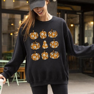 Retro Floral Pumpkins Halloween Jack-O-Lantern Fall Autumn Harvest Festive Sweatshirt