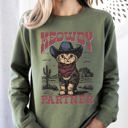  Meowdy Partner Cowboy Cat Cowgirl Howdy Yee Haw Western Country Cozy Classic Sweatshirt