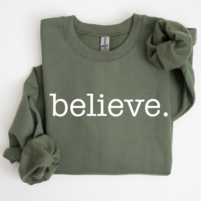 Believe Classic Minimalist Christmas Winter Snow Santa Xmas Cozy Festive Holidays Sweatshirt