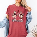 XL Crimson Red Rockin Around Christmas Carols Pocket Santa Snow Xmas Cakes Joy Comfort Colors Tee