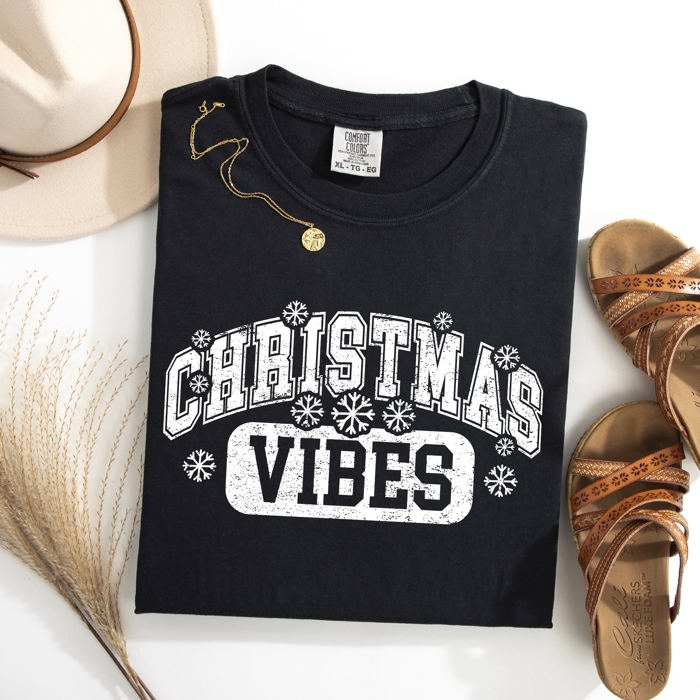 Christmas Vibes Snowflakes Retro Varsity Santa Snow Xmas Holiday Edition Vintage Style Comfort Colors Tee