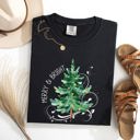  Merry And Bright Christmas Tree With Ornaments And Santa In Winter Comfort Colors Tee
