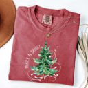 Large Crimson Red Merry And Bright Christmas Tree With Ornaments And Santa In Winter Comfort Colors Tee