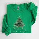 XXL Irish Bright Green Merry And Bright Holiday Sleigh And Christmas Tree Winter Snow Xmas Scene Sweatshirt