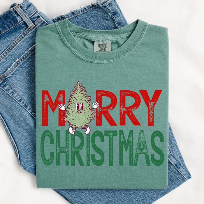 Merry Christmas Tree Festive Vintage Santa Xmas Cozy Nostalgic Winter Wonderland Charm Comfort Colors Tee