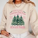 XXL Sand North Pole Christmas Tree Farm Winter Santa Snow Xmas Scene Artwork Cozy Holiday Landscape Sweatshirt