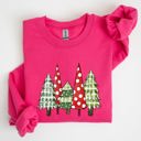 XXXL Heliconia Bright Pink Retro Christmas Trees Winter Snow Santa Vintage Holiday Scenic Print Cozy Sweatshirt