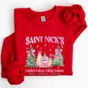 Medium Red Saint Nick's Christmas Tree Farm Retro Winter Santa Snow Xmas Seasonal Sweatshirt
