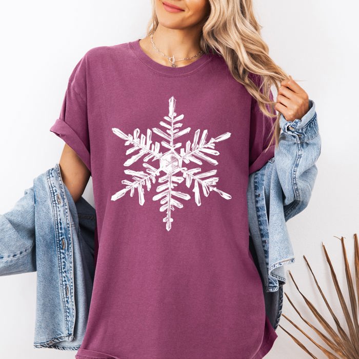 Snowflake Beautiful Winter Christmas Snow Xmas Edition Vintage Holiday Design Comfort Colors Tee