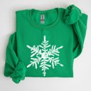 XL Irish Bright Green Snowflake Beautiful Winter Christmas Snow Xmas Cozy Holiday Pattern Graphic Sweatshirt