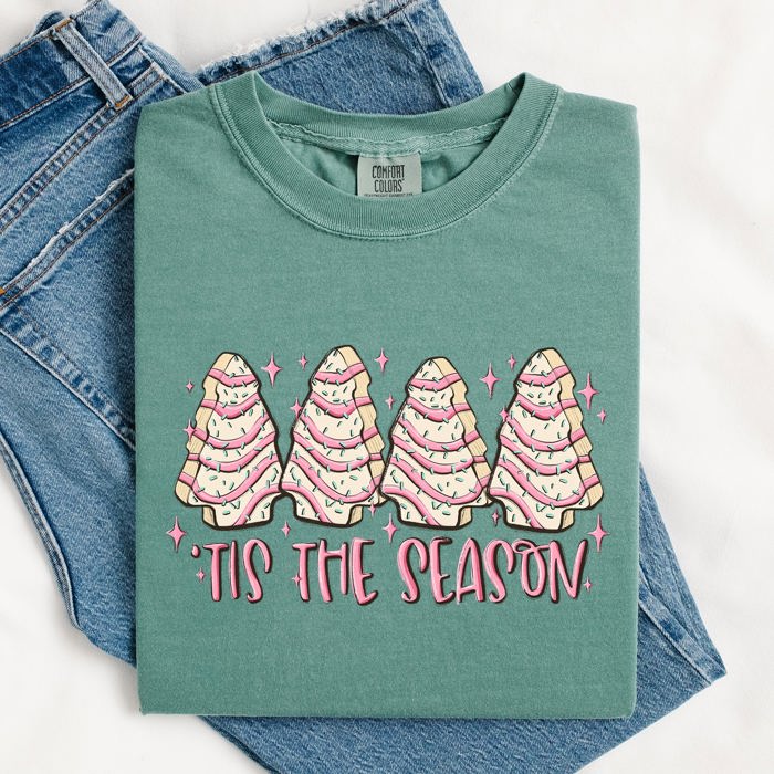 Tis The Season Pink Christmas Cakes Cute Treat Winter Santa Xmas Comfort Colors Tee