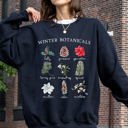 XL Black Winter Botanicals Holly Poinsettia Pine Tree Snow Xmas Seasonal Print Sweatshirt