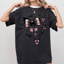  Flying Bats Bow Ribbon Ghost Vintage Western Witch Aesthetic Meme Halloween Costume Comfort Colors Tee