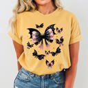 XL Mustard Flying Bats Bow Ribbon Ghost Vintage Western Witch Aesthetic Meme Halloween Costume Comfort Colors Tee