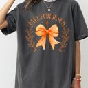 Medium Pepper Dark Gray Fall For Jesus Bow Christian Western Witch Meme Halloween Costume Comfort Colors Tee