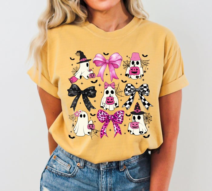 Coquette Bow Cowboy Ghost Vintage Western Witch Aesthetic Meme Halloween Costume Comfort Colors Tee