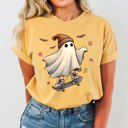  Skater Ghost Pumpkin Skeleton Witch Vintage Aesthetic Halloween Meme Western Comfort Colors Tee