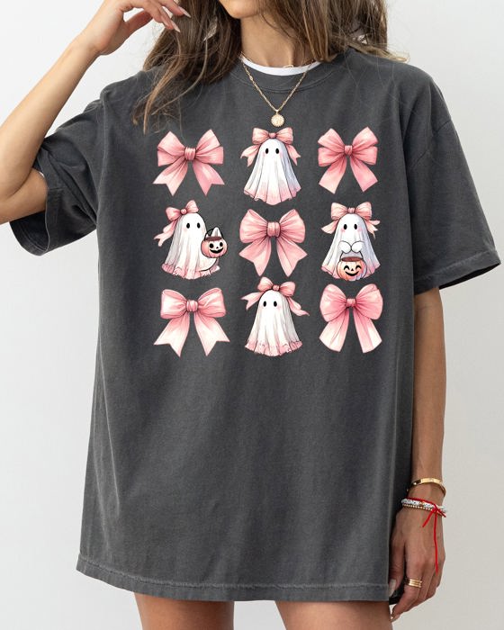 Pink Bow Ghost Coquette Vintage Western Witch Aesthetic Meme Halloween Costume Comfort Colors Tee