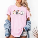 Medium Blossom Light Pink Festive Christmas Party Cats Santa Cute Cat Lover Graphic Edition Comfort Colors Tee