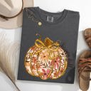 Large Pepper Dark Gray Floral Pumpkin Happy Fall Flowers Autumn Thanksgiving Harvest Seasonal Design Comfort Colors Tee