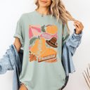 Medium Bay Light Sage Grateful Thankful Blessed Autumn Thanksgiving Flowers Pumpkins Pilgrims Comfort Colors Tee