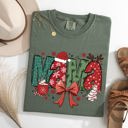 XXL Moss Dark Green Mama Christmas Fun Reindeer Hot Chocolate Cake Holiday Family Theme Comfort Colors Tee
