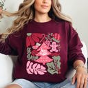 XXXL Maroon Merry Christmas Pink Floral Festive Garden Bouquets With Winter Snowflakes And Holiday Cheer Sweatshirt