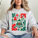 XXL Ash Light Gray Merry And Bright Floral Ornament Tree Christmas Pattern With Festive Flowers Sweatshirt