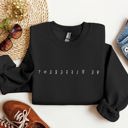 XL Black Be Different Be Bold Stay Curious Sarcastic College Humor Everyday Graphic Sweatshirt