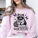 XXL Light Pink Booktrovert Raccoon Reading Booktok Library Books Avid Reader Collection Sweatshirt