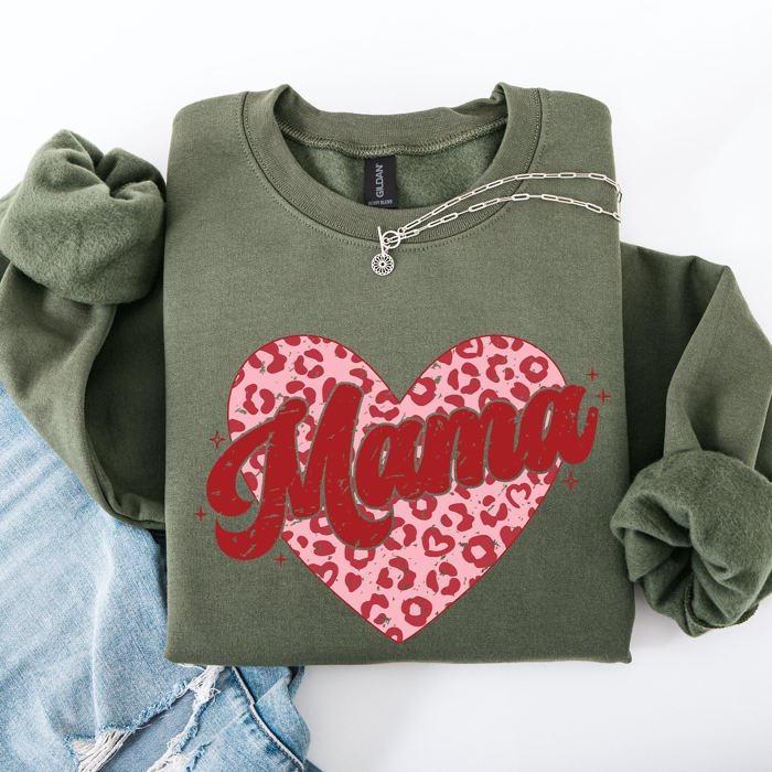 Mama Leopard Print Hearts Valentine's Day Love Pattern For Moms Cozy Fleece Sweatshirt