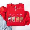 XXXL Red Valentine's Calves And Cows Farm Life Hearts Love For Animals Farmhouse Design Sweatshirt