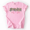 XXL Blossom Light Pink Grandma Mother's Day Ribbon Bow Floral Pastel Colorful Blossom Celebration Comfort Colors Tee