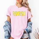 XL Blossom Light Pink Mama Yellow Checkered Flowers Retro Vintage Floral Pattern Modern Nostalgia Comfort Colors Tee