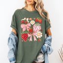 Large Moss Dark Green Retro Strawberries And Daisies Vintage Floral Print Pretty Nostalgic Summer Vibe Comfort Colors Tee