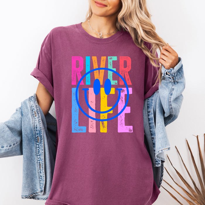 River Life Float Summer River Rat Retro Vintage Vibe Graphic Artwork Edition Comfort Colors Tee