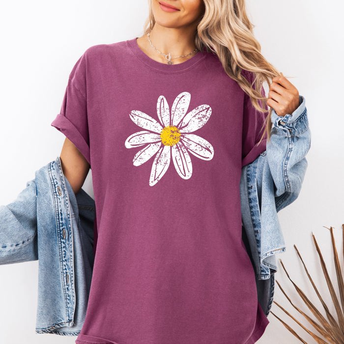 Vintage Daisy Floral Print With Sunlit Summer Vibes And Timeless Floral Charm Comfort Colors Tee