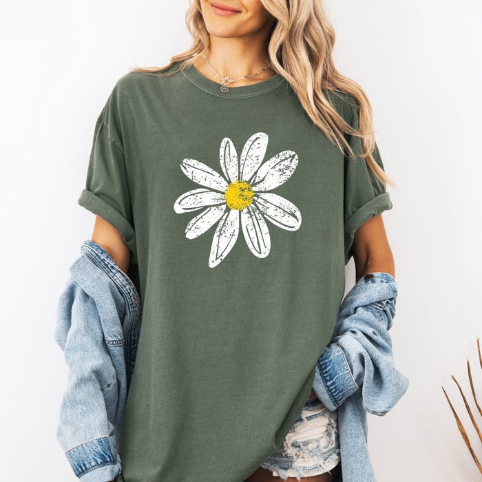Vintage Daisy Floral Print With Sunlit Summer Vibes And Timeless Floral Charm Comfort Colors Tee