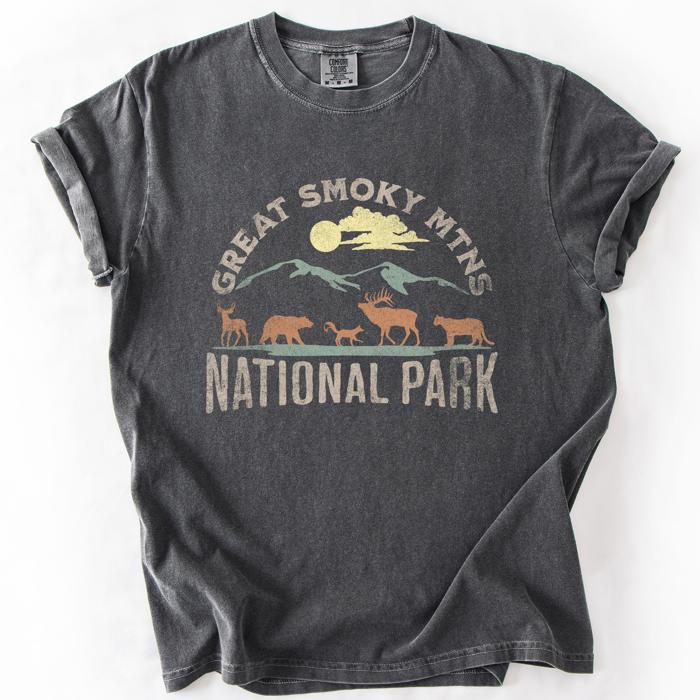 Great Smoky Mountains National Park Nature Outdoors Camping Hiking Comfort Colors Tee