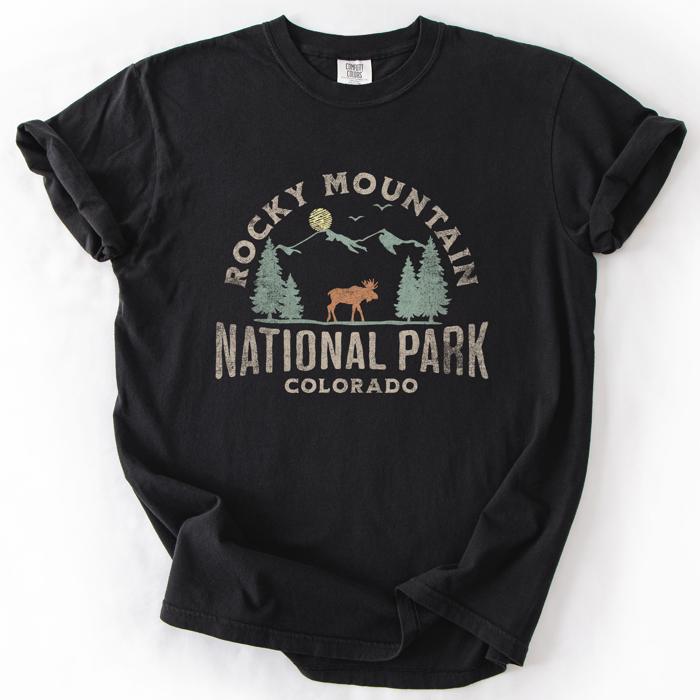 Rocky Mountain National Park Nature Outdoors Camping Hiking Experience Comfort Colors Tee