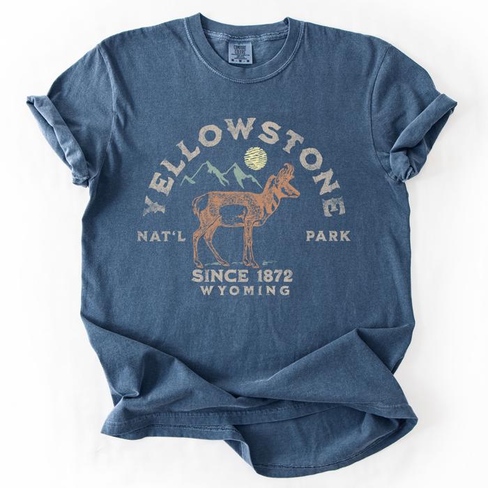 Yellowstone National Park Wyoming Nature Outdoors Camping Hiking Comfort Colors Tee