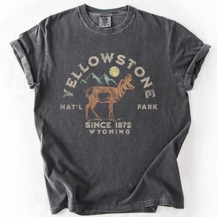 Yellowstone National Park Wyoming Nature Outdoors Camping Hiking Comfort Colors Tee