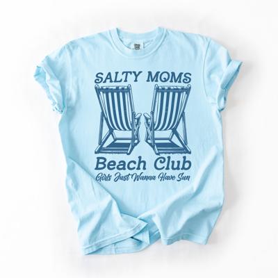 Salty Moms Beach Day Adventure Sunshine Travel Vacation Seaside Memories Comfort Colors Tee