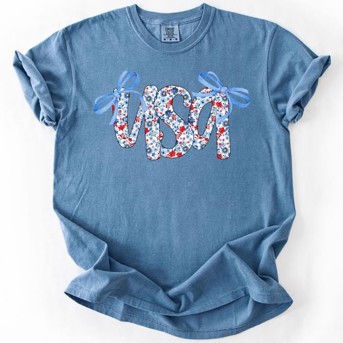 USA Patriotic Floral Patterns With Ribbons For Fourth Of July And American Pride Comfort Colors Tee