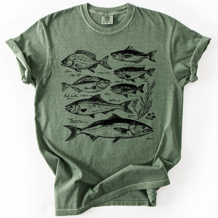 Vintage Fish Retro Print Classic Fishing Theme Angler Artwork For Fishermen And Outdoor Lovers Comfort Colors Tee